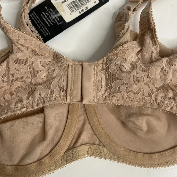 BALI Smoothing White Lace Bra - Picture 5 of 5